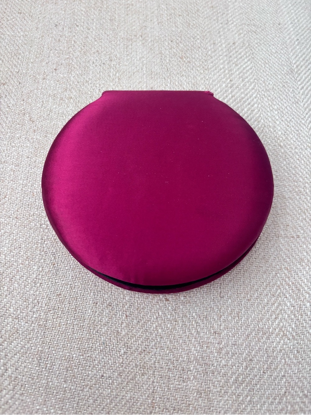 Vintage 1990’s Virginia Slims V Wear Quilted Compact Mirror